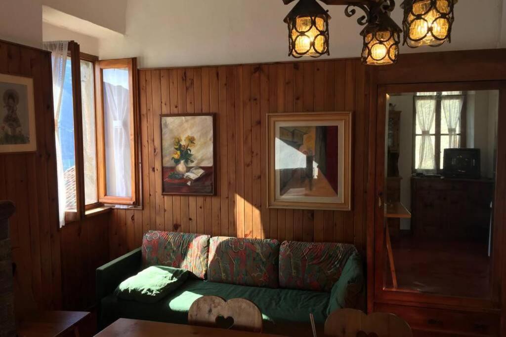 Nel Set Di Piccolo Mondo Antico Villa Viola Valsolda Екстер'єр фото