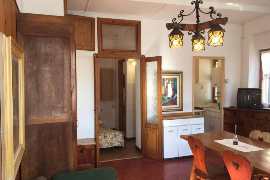 Nel Set Di Piccolo Mondo Antico Villa Viola Valsolda Екстер'єр фото